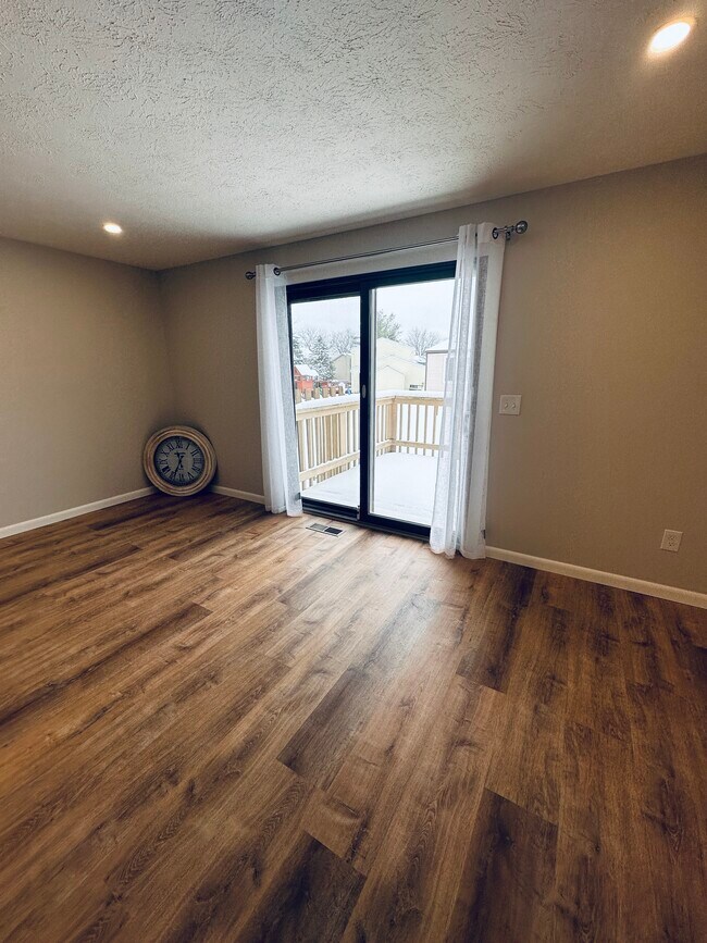 Living Room - 37 Devonshire Cir
