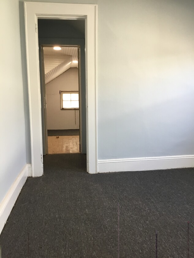 Primary Photo - 344 Miltonia St