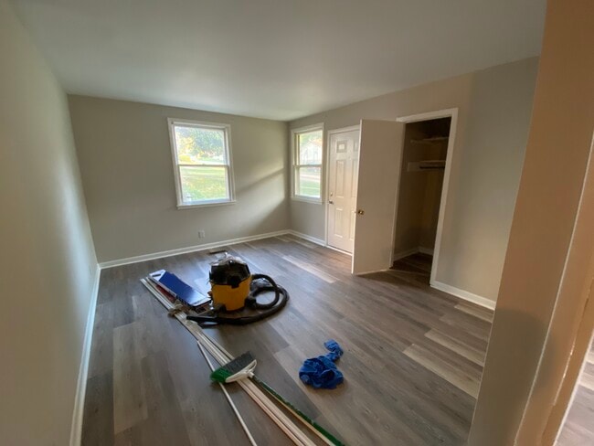 Foto del edificio - 649 Huntington Ridge Dr