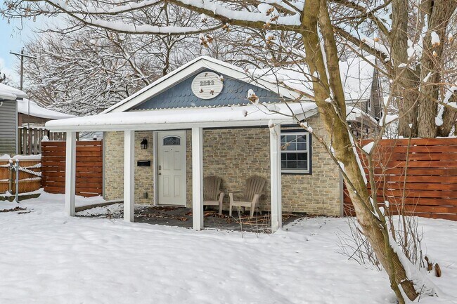 Building Photo - Welcome to 2893 Grasmere Ave - a charming ...