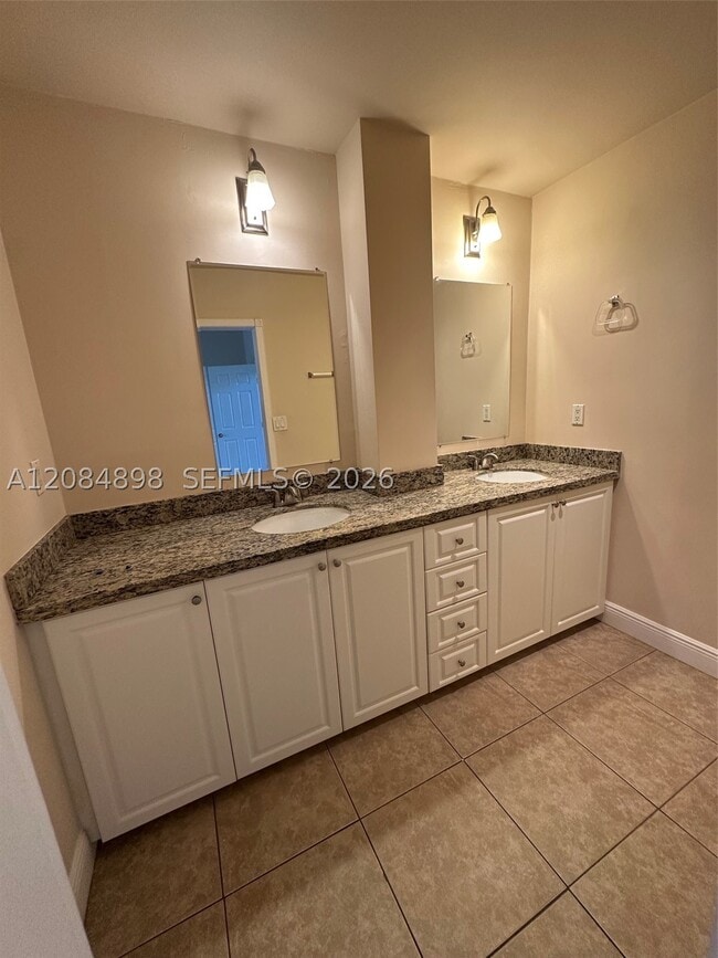 Building Photo - 7938 SW 105th Pl