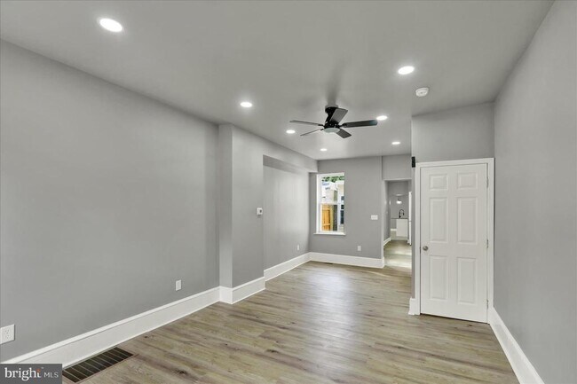 Foto del edificio - 734 Franklin St