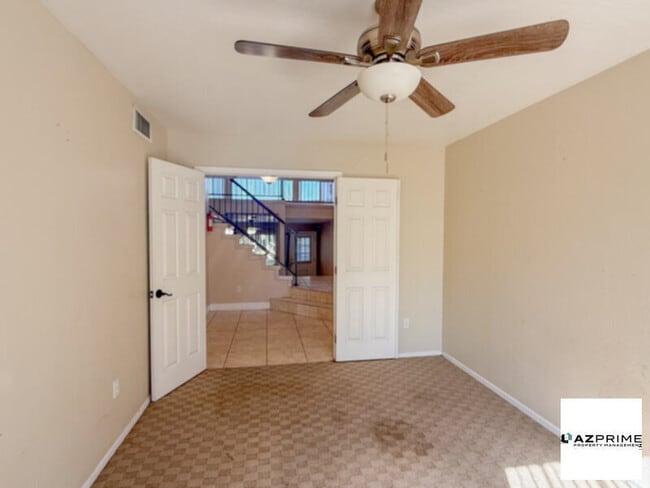 Foto del edificio - Experience the Epitome of Luxurious Living in this Magnificent 4/3 Gilbert Home!