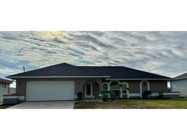 Foto del edificio - BEAUTIFUL 3 Bedroom 2 bath Move-In Ready!