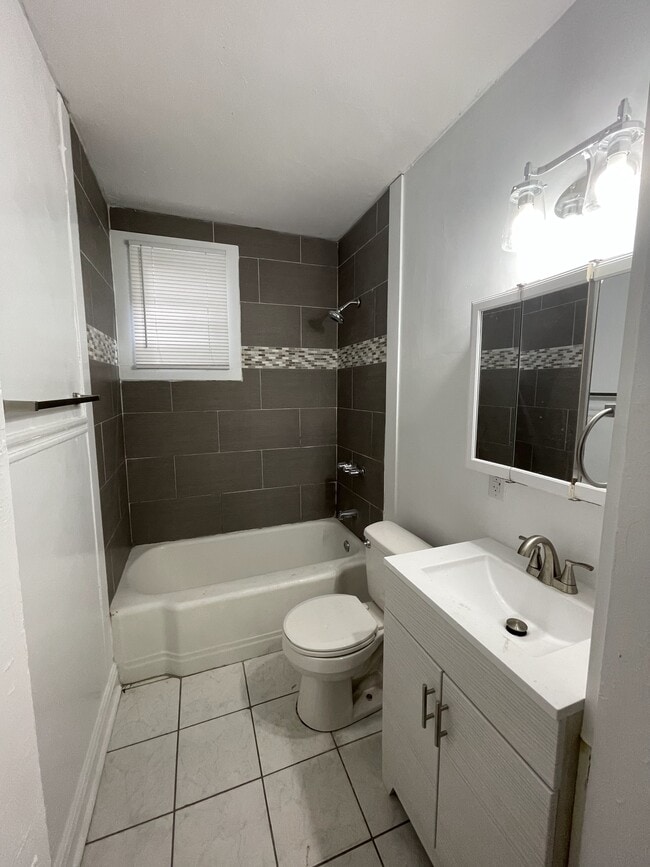 Building Photo - 5226 Perrier St