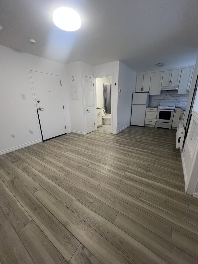 Photo du bâtiment - 630 Cummings Ave