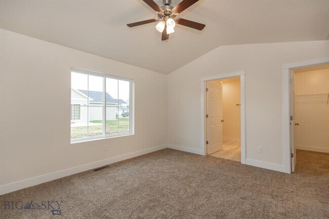 Foto del edificio - Brand New 4 Bedroom Home