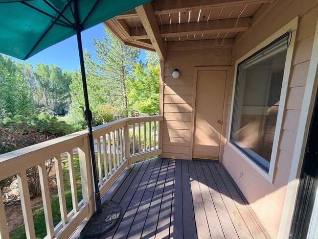 Building Photo - Reno Riverfront Condo - Single Story with Garage
