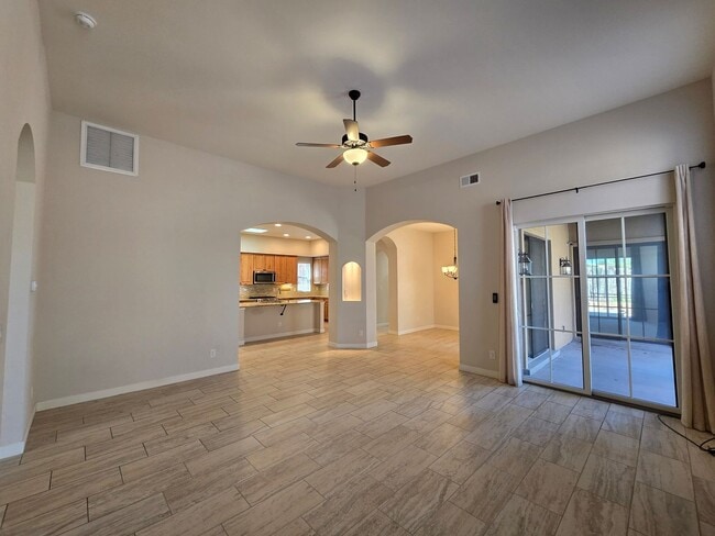 Building Photo - 3161 Viale Tresana Ct