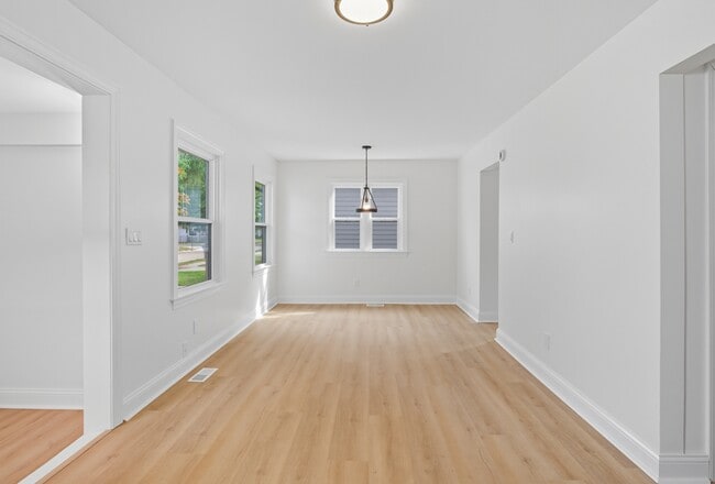 Building Photo - 23329 Hazelwood Ave