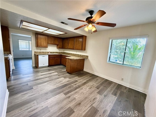 Building Photo - 596 N Valencia Pl