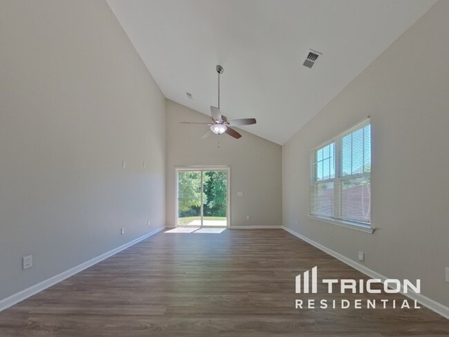Building Photo - 416 Mackintosh Ln