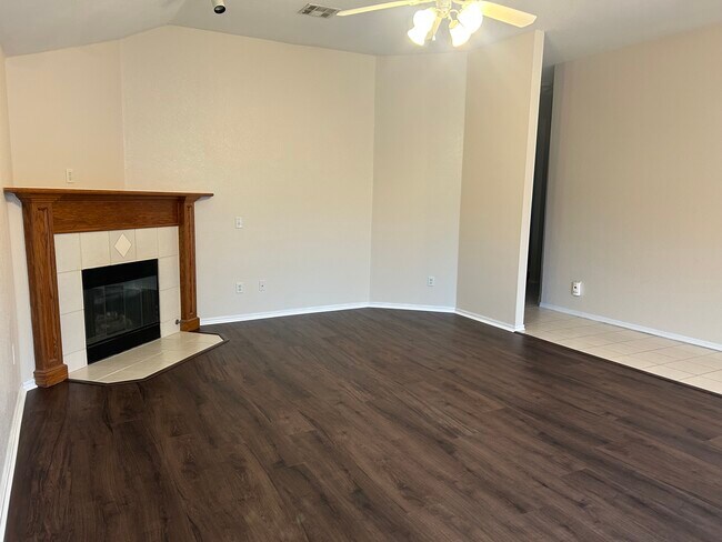 Foto del edificio - 2609 Deer Chase Dr