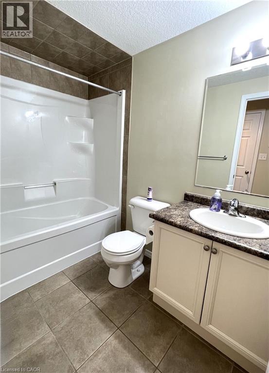 Building Photo - 931 Glasgow St