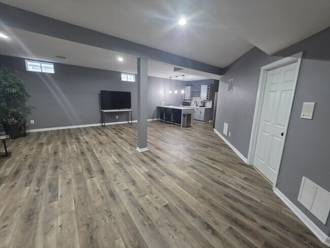 Building Photo - 6021 Smooth Stone Pl