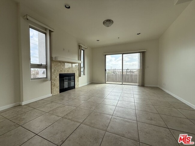 Foto del edificio - 1748 Colby Ave