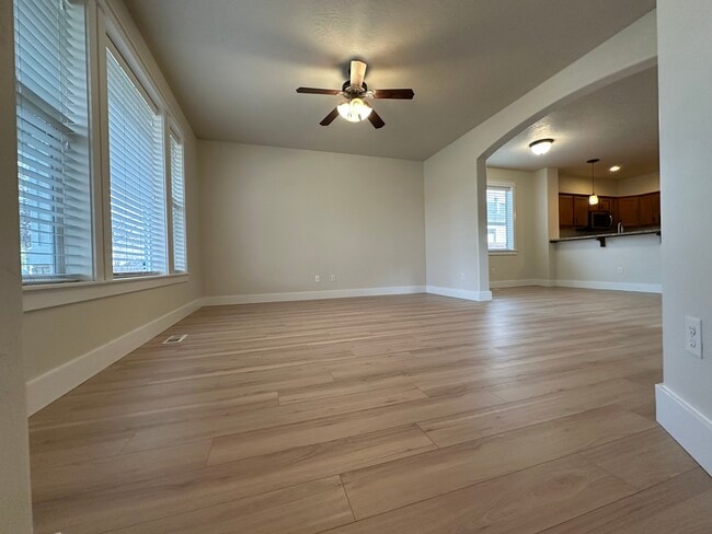 Building Photo - 7700 N Abe Ln