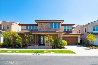 Building Photo - 60 Chasma