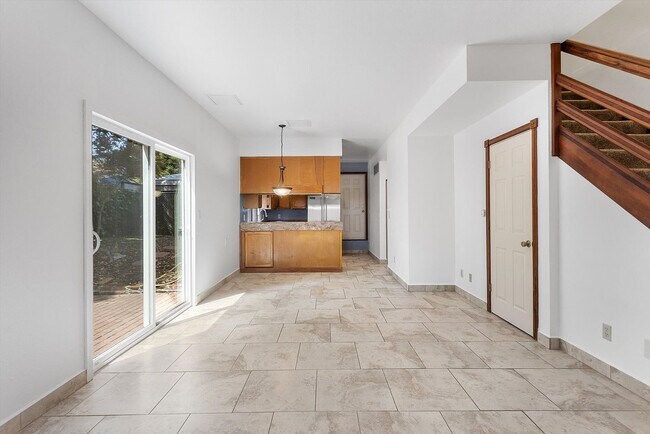 Foto del edificio - 1527 Verdi St