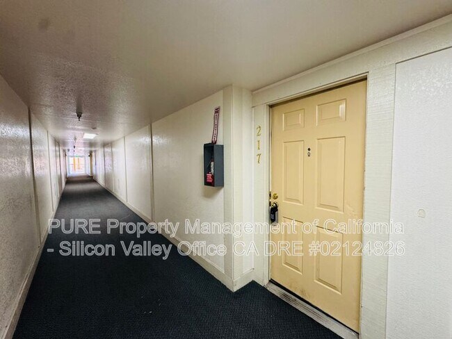Foto del edificio - 375 Clifford Ave