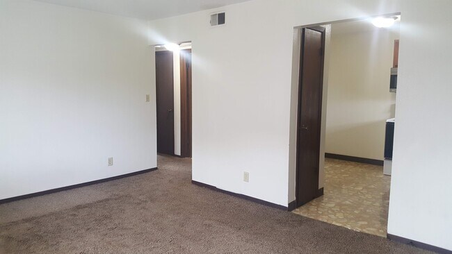 Foto del edificio - 1321 SW 10th St