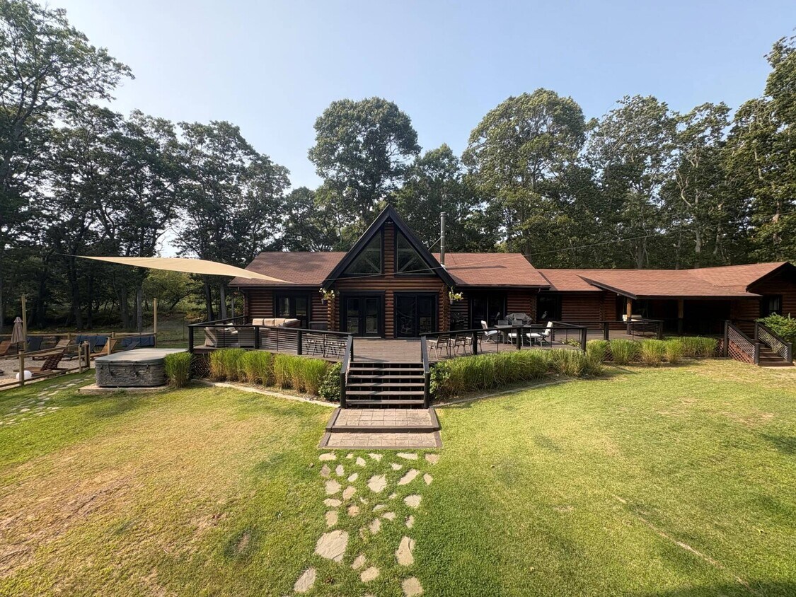 Foto principal - 1710 Gull Pond Ln