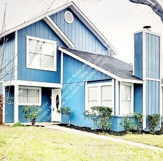 Building Photo - 10631 Wessex Dr
