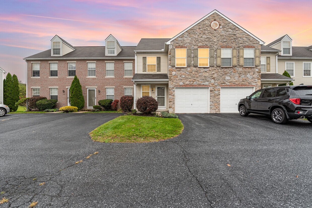 Primary Photo - 129 Buckley Dr