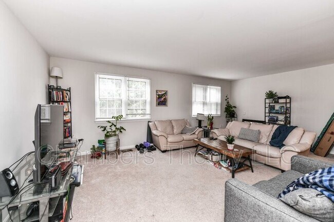 Building Photo - 2809 Lafora Ct