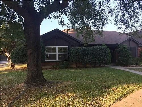 Foto principal - 2601 Shady Turf Ct