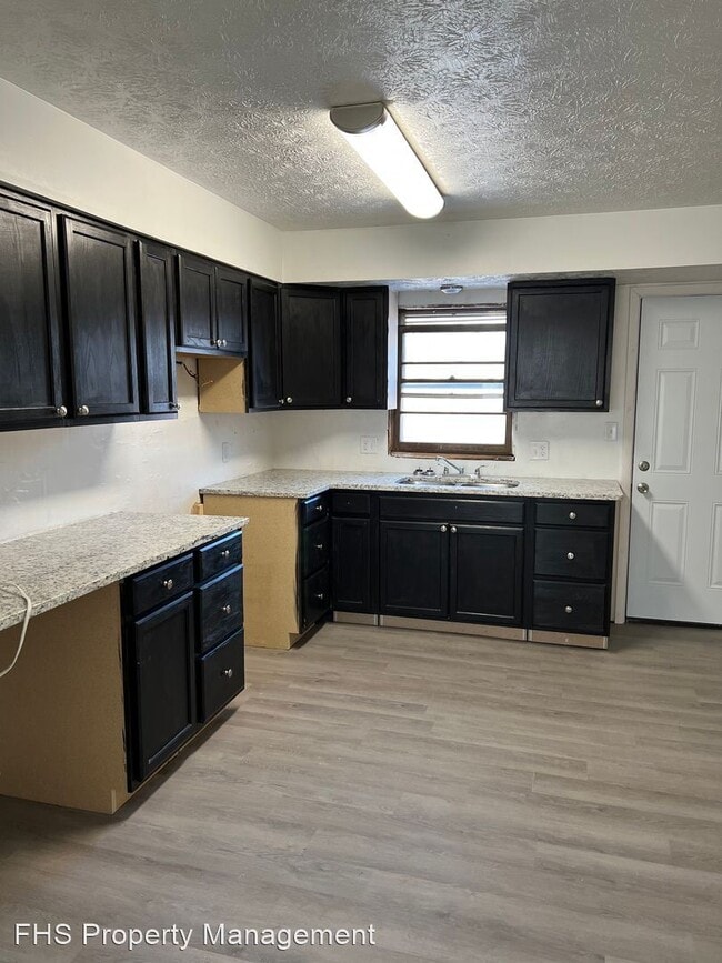 Foto del edificio - 4 br, 2 bath House - 2541 E Commercial