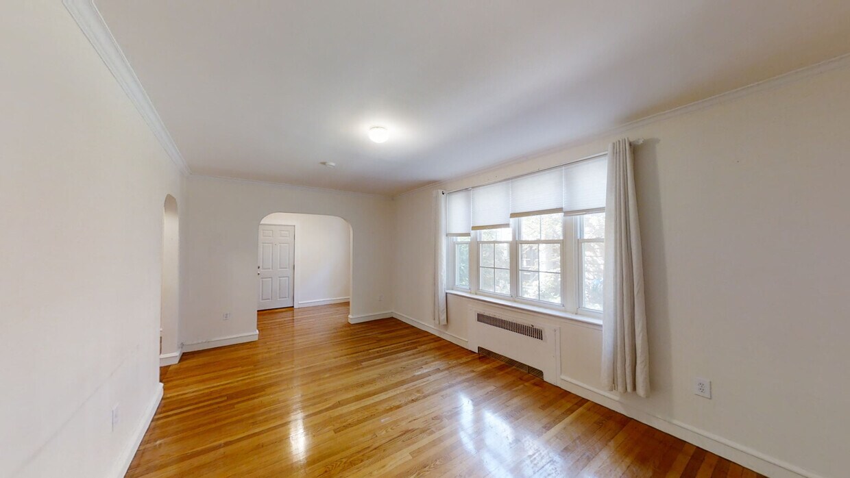 Primary Photo - 65 Park St