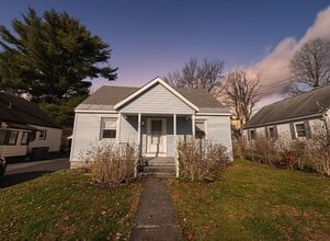 Building Photo - 415 Mayberry Rd