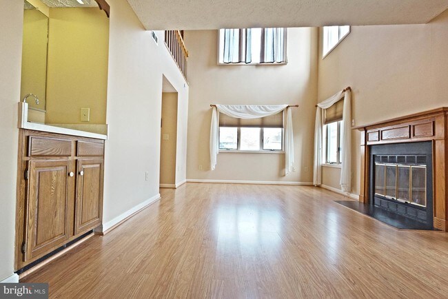 Building Photo - 114 Harbour Sound Dr