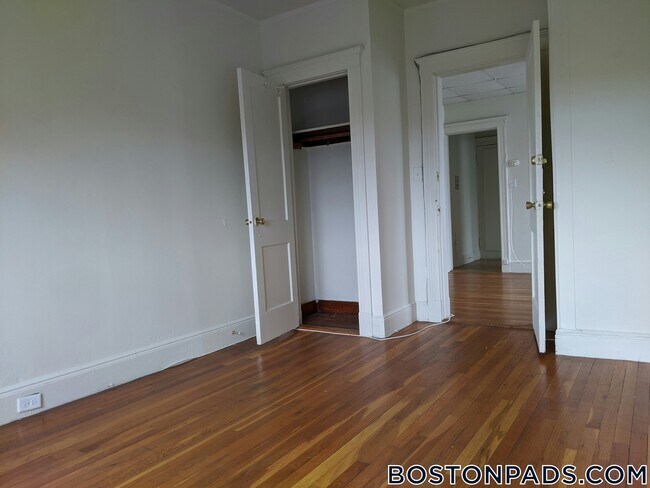 Building Photo - 1630 Commonwealth Ave