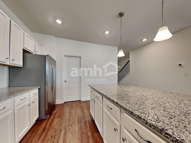 Foto del edificio - 101 Fairway Dr