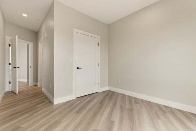 Foto del edificio - 1700 Dorchester Ave