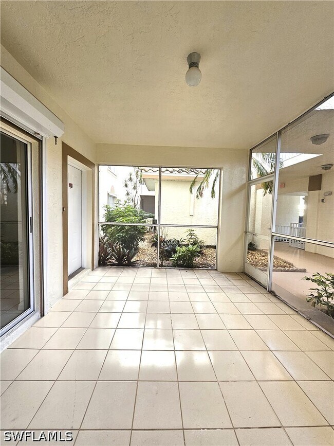 Building Photo - 6025 Chardonnay Ln