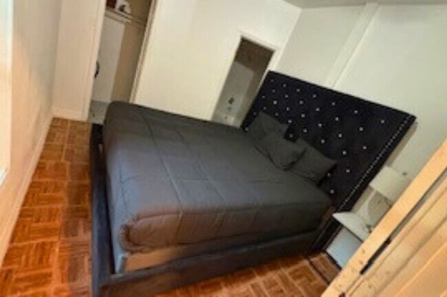 Building Photo - 13433 Topeka St