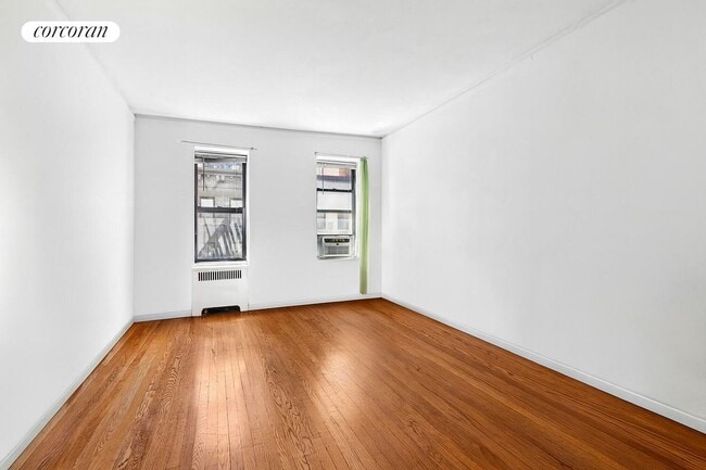 Building Photo - 343 E 51st St