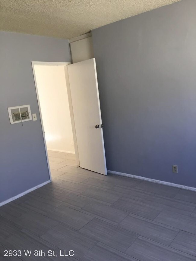 Building Photo - 4027-4029 Palmwood Dr
