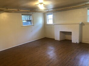 Building Photo - 1200 W Magnolia St