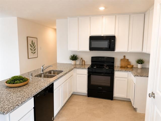 Building Photo - 1569 Forge Pond Ln