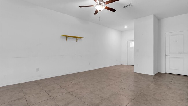 Foto del edificio - 21407 Darter Rd