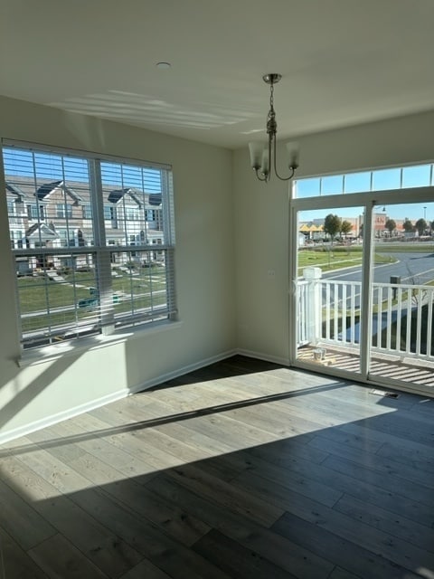 Building Photo - 12700 Kenmore Ct