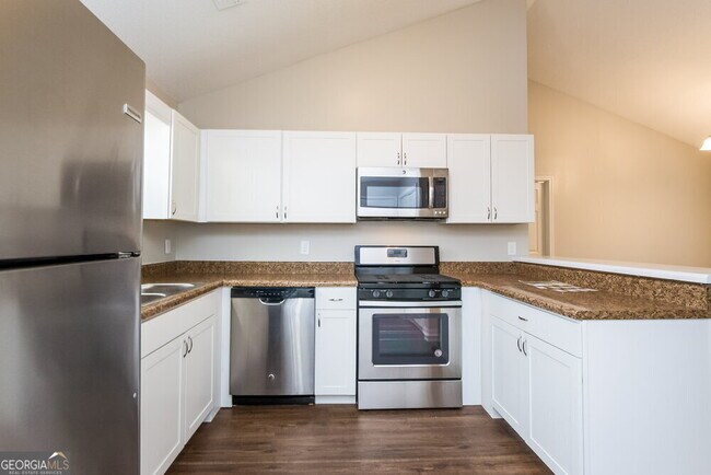 Building Photo - 1262 Waterton Trail