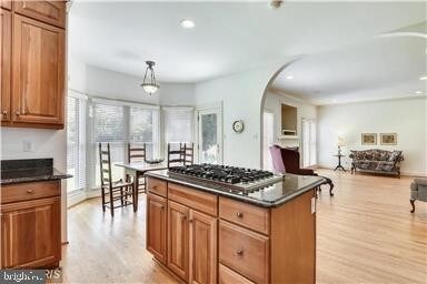 Foto del edificio - 5704 Maiden Ln