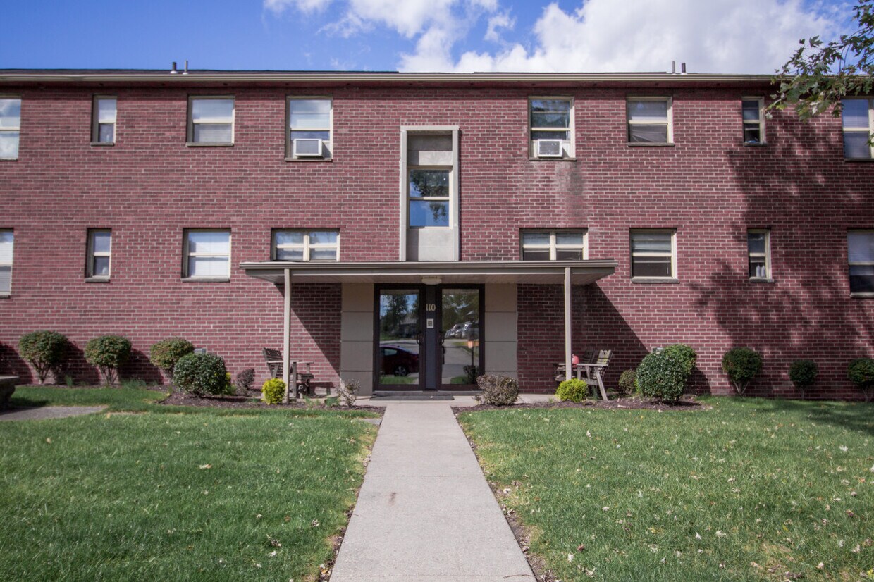 90 Cloverleaf Tower Apartments Condo for Rent in Pleasant Hills, PA