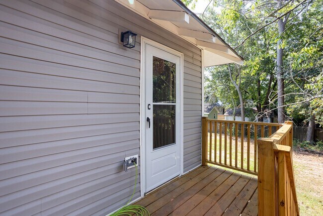 Foto del edificio - 20 Marion Ave