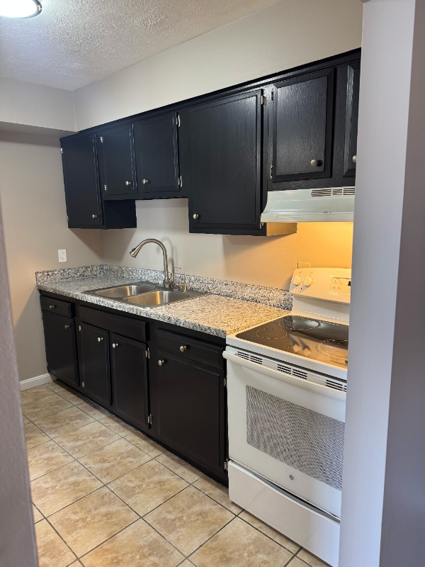 Foto del edificio - 9304 Aylesbury Dr